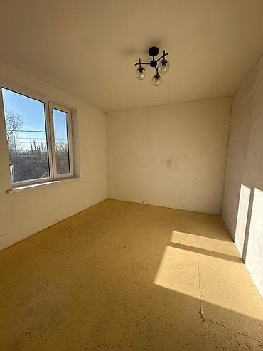 рабочи городок: Продается двухэтажный кирпичный дом. Планировка и площади: - Два — 6