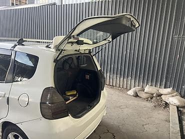 Honda Fit: 2003 г., 1.3 л, Вариатор, Бензин, Хэтчбэк — 7