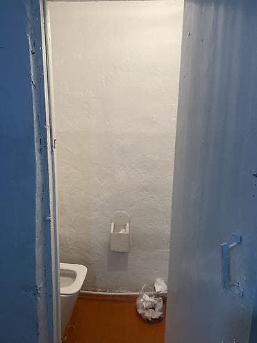 квартира 150 кв м: 2 комнаты, 70 м², Старый ремонт — 3