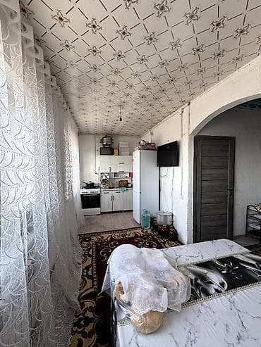 4 bedroom: 🏡 Продается 2х-комнатная квартира в Сокулуке. 🏢2-этаж не угловая 📍48 — 5