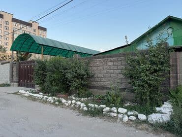 токмок дом: Үйдүн жарымы, 1 кв. м, 3 бөлмө, Менчик ээси, Эски ремонт — 2