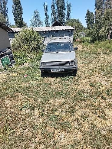 кочкор авто: Volkswagen Golf: 1988 г., 1.8 л, Кол менен иштөөчү, Бензин, Хетчбек — 2