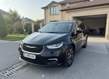 Chrysler: Chrysler Pacifica: 2021 г., 3.6 л, Вариатор, Гибрид, Минивэн — 1