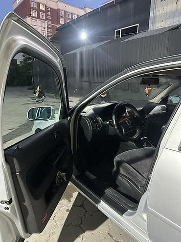 lada 2113: Volkswagen Golf: 2003 г., 1.6 л, Автомат, Бензин, Хэтчбэк — 9