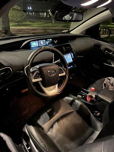 Продажа авто: Toyota Prius: 2016 г., 1.8 л, Автомат, Гибрид, Хэтчбэк — 8