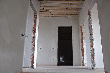 малар: Штукатурные работы по маякам - Выравнивание стен и откосов по уровню — 6