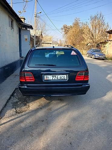 воздухамер е34: Mercedes-Benz E-Class: 2001 г., Универсал — 4