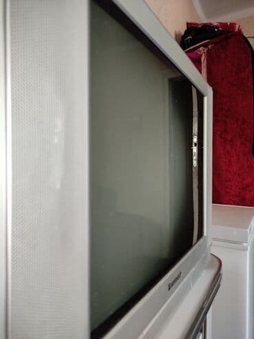 продаю холодильник: Panasonic
Вместе с столом!
Рабочий, всё есть пульт и.т.д — 2