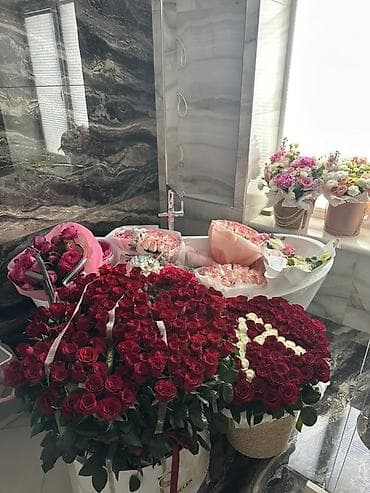 Розы б/у вчера 30го апреля получали