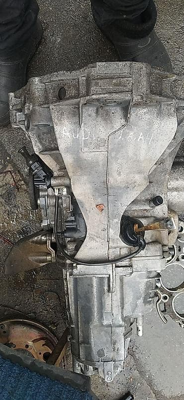 audi: Коробка передач Механика Audi 1993 г., Б/у, Оригинал — 1