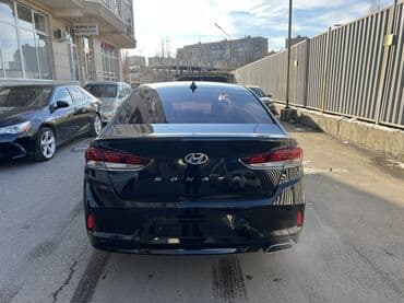 один: Hyundai Sonata: 2018 г., 2 л, Автомат, Газ, Седан — 6
