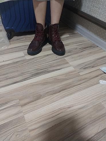 real techniques: Ботинки, 40, Dr. Martens, Б/у, цвет - Черный — 6