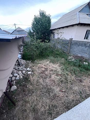 Срочно продается дом 2 комнатный Районе: Алтын-ордо Участок 5 соток — 5