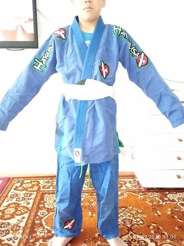 Продаю кимоно BJJ. качество отличное состояние отличное брали для
