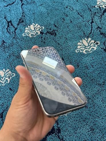 infinix note 30: IPhone 15 Pro, Б/у, 256 ГБ, Серебристый, Чехол, 86 % — 2