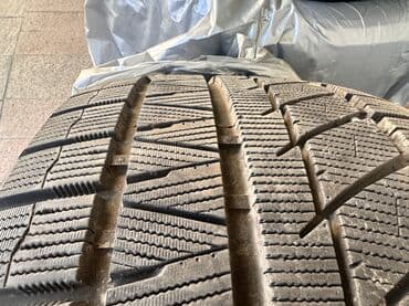 шины на трактор в бишкеке: Шины 275 / 40 / R 21, Зима, Б/у, Комплект, Sailun — 1