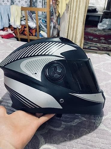 Шлемы: Продаю шлем полноразмерный мотоциклетный шлем с затемнённым визором — 4