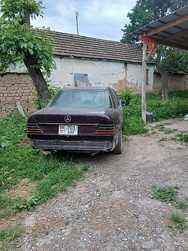 купить мерс с: Mercedes-Benz W124: 1992 г. — 6
