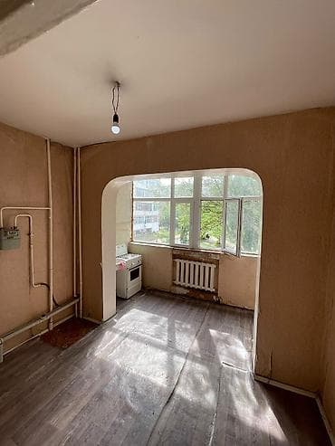 Батирлер: 1 бөлмө, 45 м², 105-серия, Аламедин-1 мкр 105-серия, 2 кабат, Эски ремонт — 3