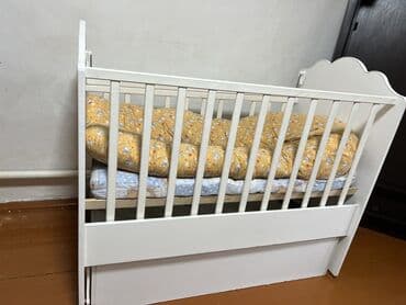 мебель диваны бу: Детская кровать, есть небольшое повреждение( сломалась дверь нижнего — 2