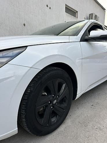 mers 212: Hyundai Avante: 2022 г., 1.6 л, Гибрид, Седан — 6