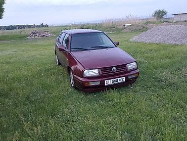 Volkswagen Vento: 1995 г., 1.8 л, Механика, Бензин, Седан — 6