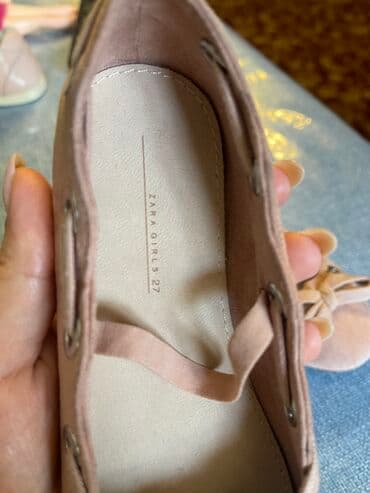 на утренник: Балетки Zara оригинал. Размер 27. Носили 1 раз на НГ утренник, т.е. в — 2