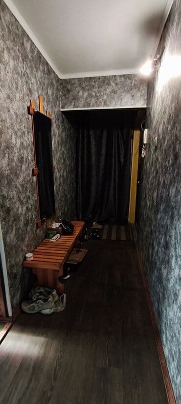 продаю пол дома район рабочий городок: 1 комната, 39 м², 104 серия, 3 этаж, Евроремонт — 3