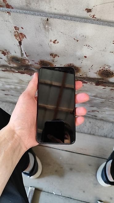 poco x8 pro: IPhone 11 Pro Max, Б/у, 256 ГБ, Space Gray, Чехол, 100 % — 2