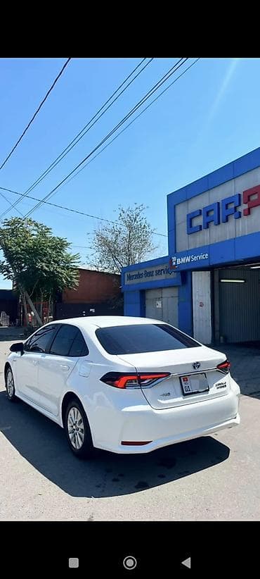 Продажа авто: Toyota Corolla: 2021 г., 1.8 л, Гибрид, Седан — 2