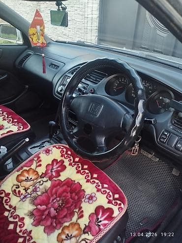 honda domani: Honda Orthia: 2000 г., 2 л, Автомат, Бензин, Седан — 3