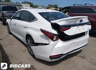 Lexus ES: 2019 г., 2.5 л, Гибрид, Седан — 3