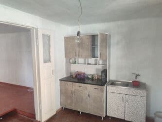 квартира бишкек долгосрочный: 45 м², 2 комнаты, Утепленный, Сарай, Забор, огорожен — 5