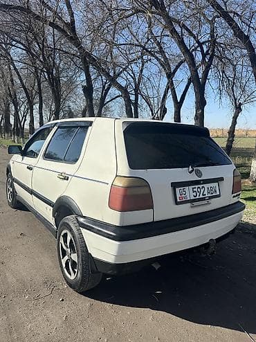 обмен на авто с доплатой: Volkswagen Golf: 1992 г., 1.8 л, Механика, Бензин, Хэтчбэк — 4