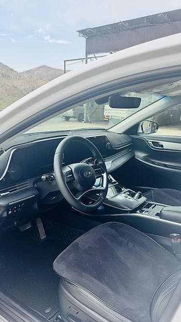 авто гаражного хранения: Hyundai Grandeur: 2022 г., 3 л, Автомат, Газ, Седан — 8