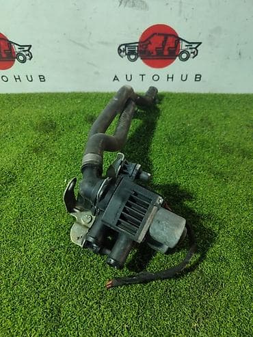 электрический водный насос: Помпа Mercedes-Benz — 1