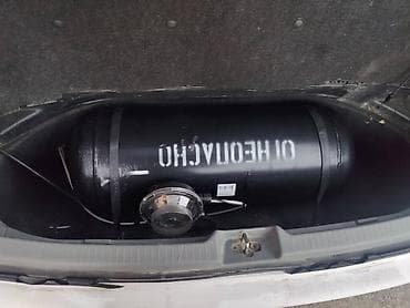 bmw 2003: Toyota Ipsum: 2002 г., 2.4 л, Автомат, Газ, Минивэн — 5