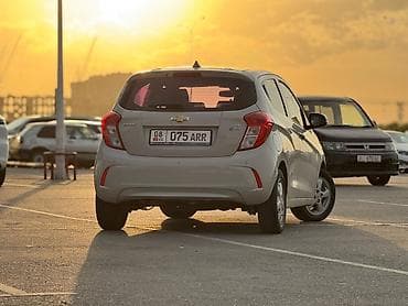 купить шевроле: Chevrolet Spark: 2018 г., 1 л, Вариатор, Бензин, Хэтчбэк — 5