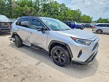 2020: Toyota RAV4: 2020 г., 2.5 л, Автомат, Бензин — 2