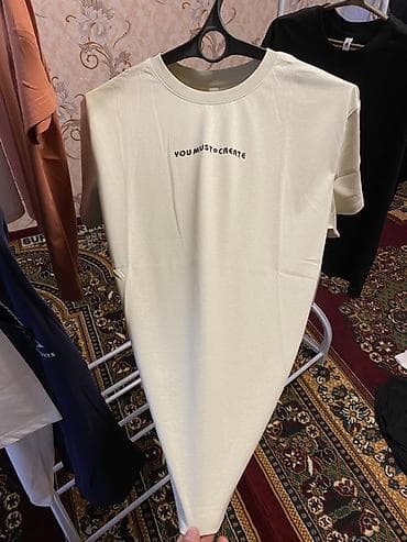 купить туфли замшевые мужские: Футболки унисекс с коротким рукавом и круглым вырезом - Базовый — 3