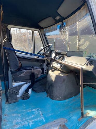 юмз 6акл: Mercedes-Benz T1: 1992 г., 2.3 л, Дизель, Фургон — 6