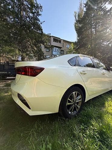 жушили 06: Kia Cerato: 2022 г., 1.6 л, Автомат, Бензин, Седан — 3