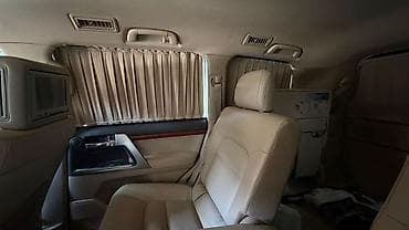 6: Toyota Land Cruiser: 2012 г., 4.6 л, Автомат, Бензин, Внедорожник — 7