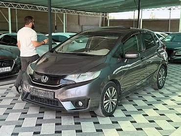 Транспорт: Honda Fit: 2017 г., 1.5 л, Автомат, Бензин, Хэтчбэк — 7
