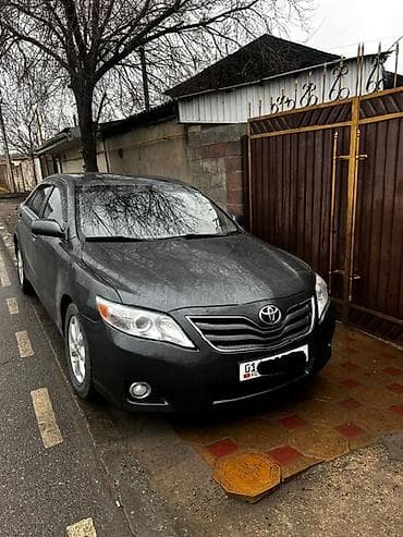 forester 2010: Toyota Camry: 2010 г., 2.5 л, Автомат, Бензин, Седан — 1