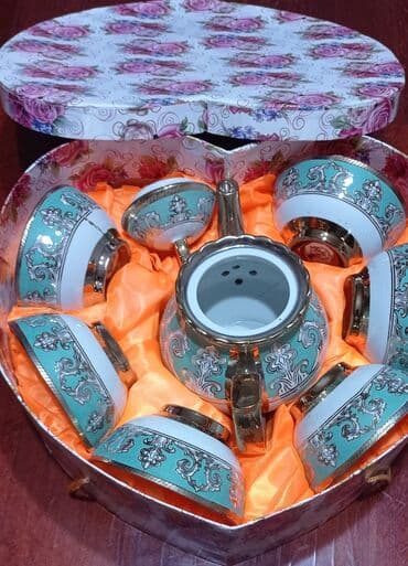 Красивый подарочный набор в красивой упаковке. Чайный сервиз из at lalafo.kg Красивый подарочный набор в красивой упаковке. Чайный сервиз из