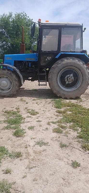 лампы для освещения: Трактор Беларус МТЗ 952.2 - Полный привод (4x4), передний ведущий — 3