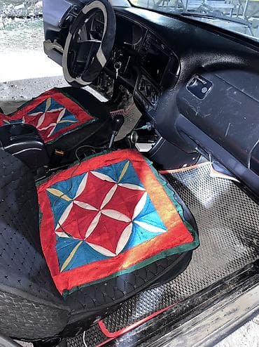 продаю связи с переездом: Volkswagen Golf: 1993 г., 1.6 л, Ручные, Бензин, Хэтчбэк — 4