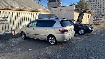 transporter multivan: Toyota Avensis Verso: 2002 г., 2.4 л, Автомат, Бензин, Минивэн — 5