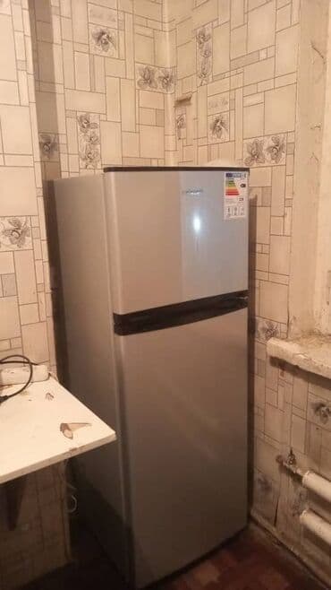 Шкафы: Односпальная кровать с высоким изголовьем и матрасом. Описание: - — 7